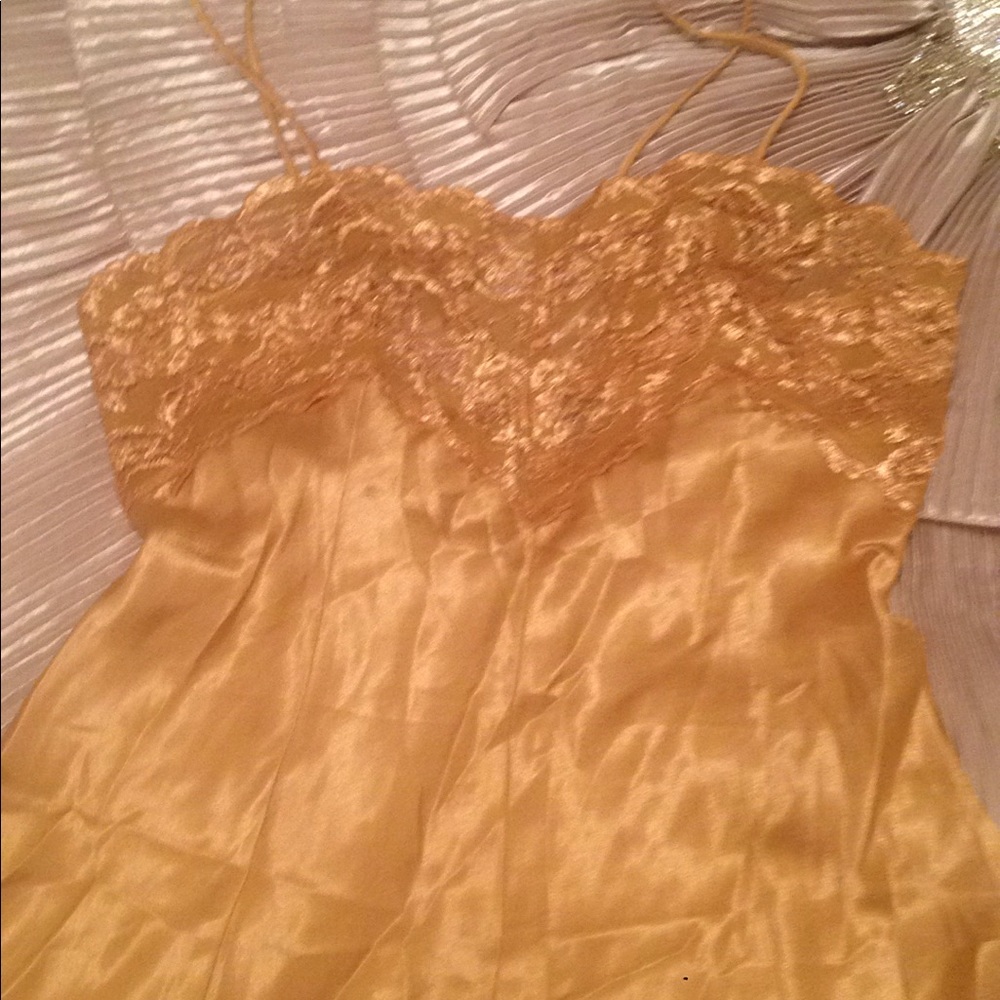 SOLD Lingerie - Picture 7 of 7